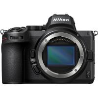 Nikon Z5 (telo)