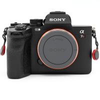 Sony Alpha a7R V, Telo, Pou�it� tovar