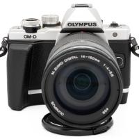 Olympus E-M10 II + 14-150 f/4.0-5.6 II EZ Strieborn� + grip BCG-3, Pou�it� tovar